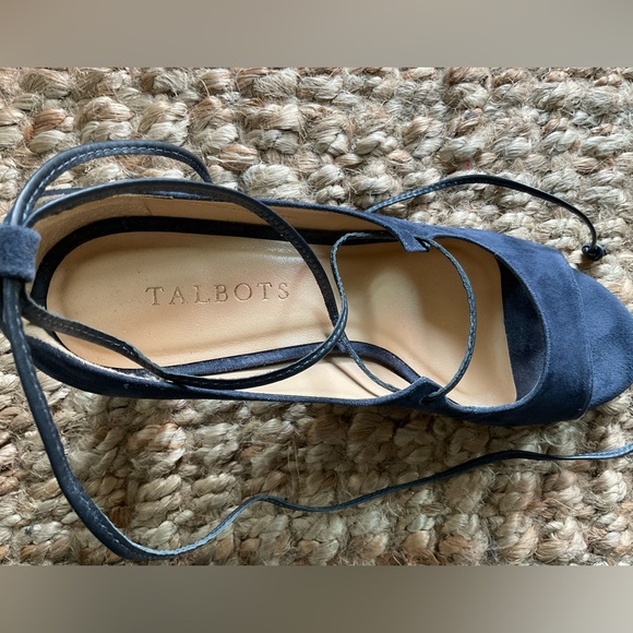 Talbots genuine leather suede peep toe block heel, 7 1/2M - Picture 5 of 7